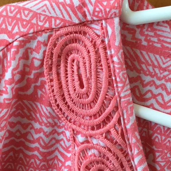 Woman’s loose-fitting top by erika, peachy pink ikat print, size XL - Picture 8 of 16